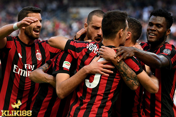 Brace Kalinic Selamatkan AC Milan Dari Kekalahan Kontra Udinese