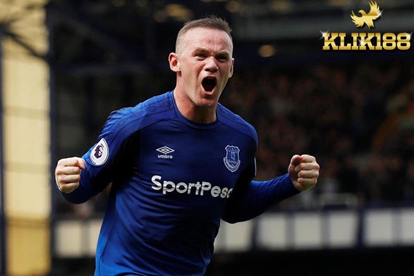Giggs Dukung Rooney Selebrasi jika Cetak Gol di Old Trafford