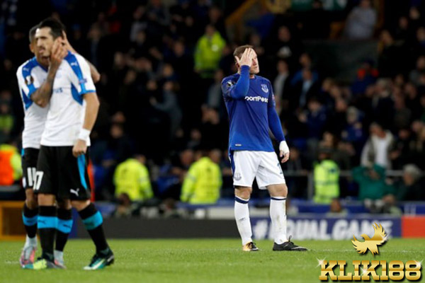 Rooney Sesali Kekalahan Everton Atas Apollon Limassol