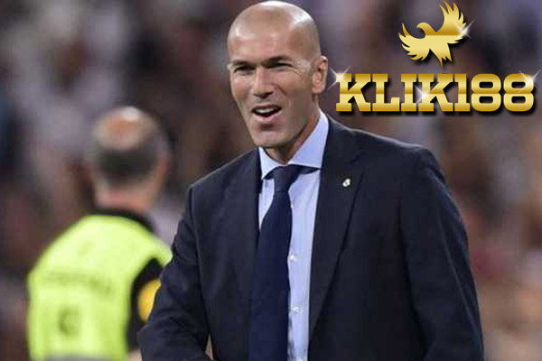 Zidane Akui Barcelona Akan Menangkan Trofi Liga Spanyol